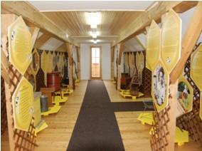 Čebelarska zbirka - TIC Topla Foto: Občina Črna na Koroškem